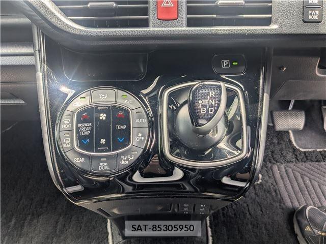 Toyota NOAH 2020-02 7915315-14