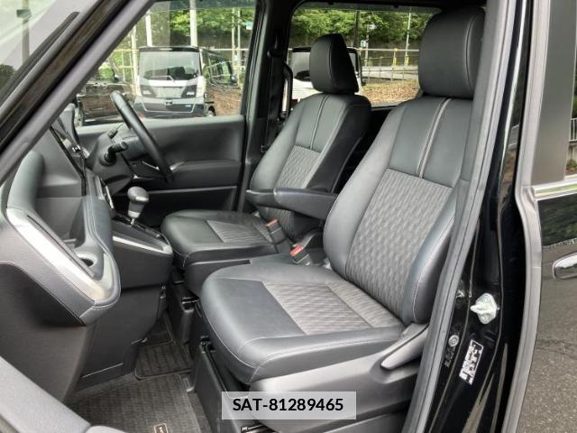 Toyota NOAH 2022-07 7916737-6