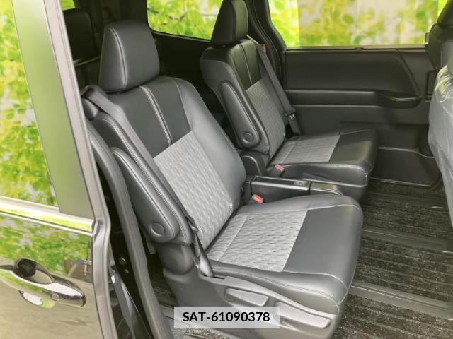 Toyota NOAH 2026-03 7916831-4