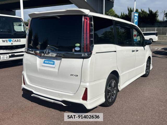 Toyota NOAH 2019-07 7916889-2