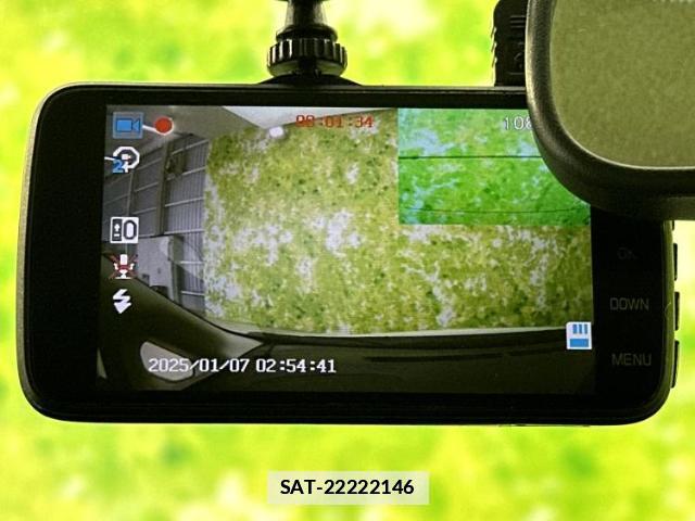 Nissan NOTE 2013-06 7913810-15