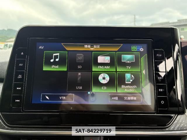 Nissan NOTE 2021-10 7913970-9