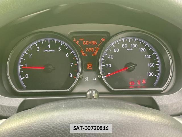 Nissan NOTE 2016-06 7914706-13