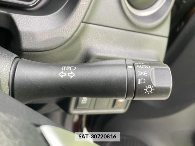 Nissan NOTE 2016-06 7914706-16