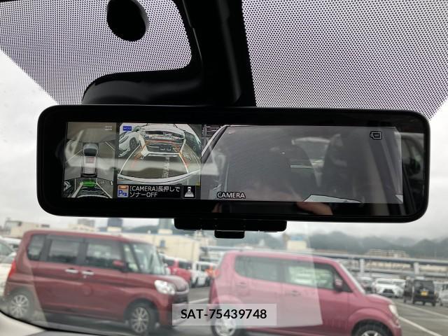Nissan NOTE 2017-07 7915757-10