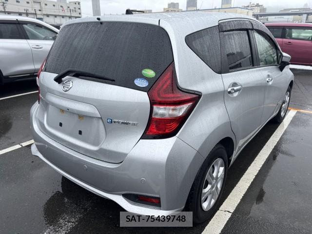 Nissan NOTE 2017-07 7915757-2