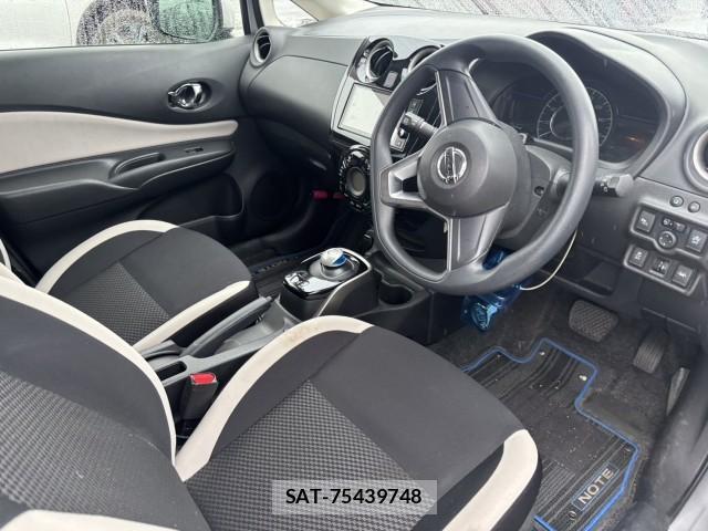 Nissan NOTE 2017-07 7915757-5