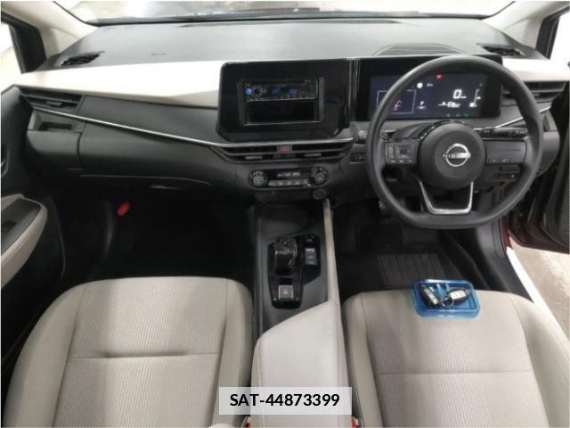 Nissan NOTE 2023-03 7916103-2