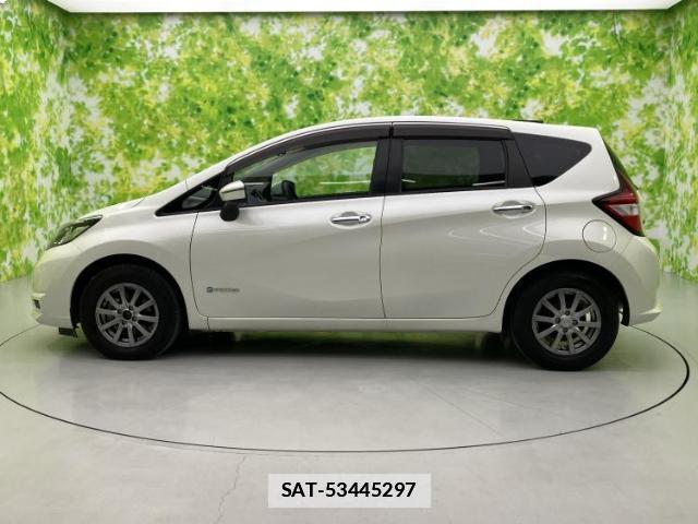 Nissan NOTE 2017-04 7916860-1