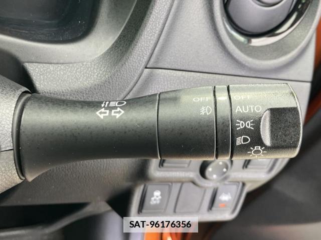 Nissan NOTE 2016-11 7916867-15