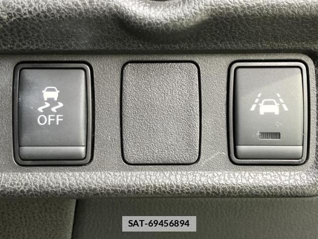 Nissan NOTE 2020-03 7916932-14