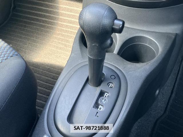 Nissan NOTE 2014-05 7916949-13