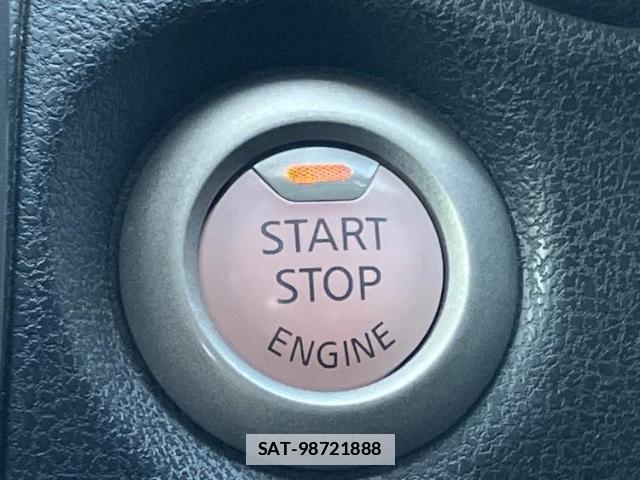 Nissan NOTE 2014-05 7916949-15