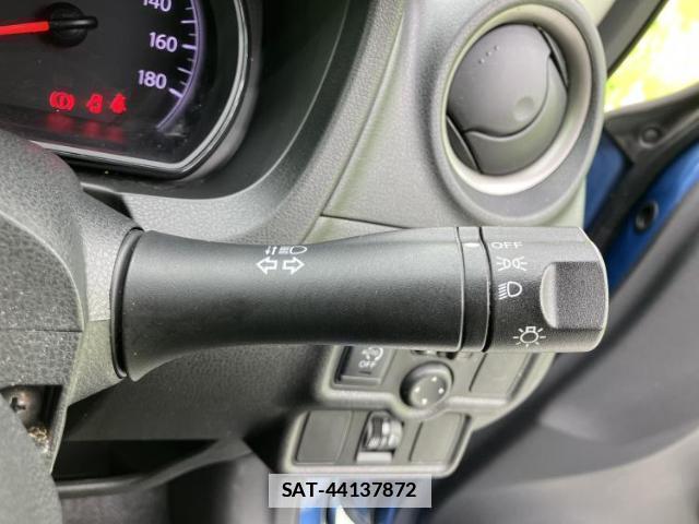 Nissan NOTE 2014-08 7916973-14