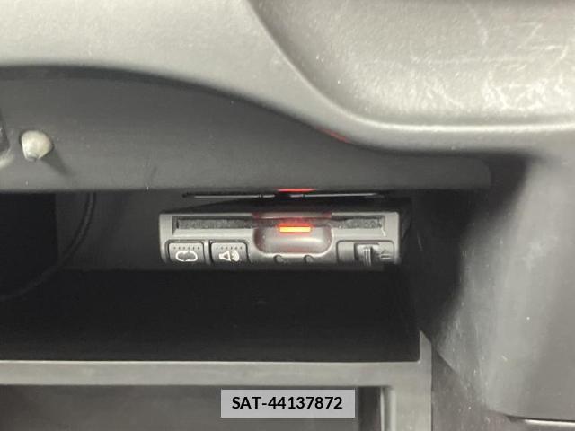 Nissan NOTE 2014-08 7916973-17