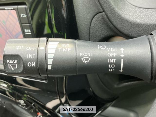 Nissan NOTE 2019-01 7916988-15