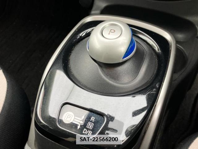 Nissan NOTE 2019-01 7916988-16