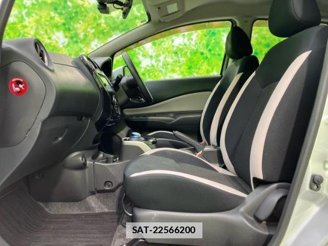 Nissan NOTE 2019-01 7916988-5