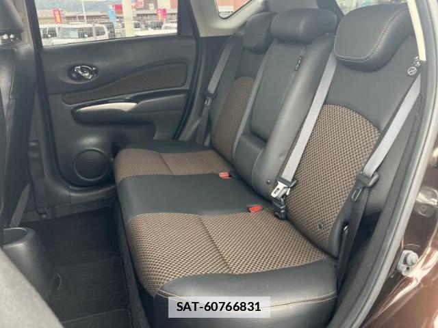 Nissan NOTE 2016-03 7917162-6