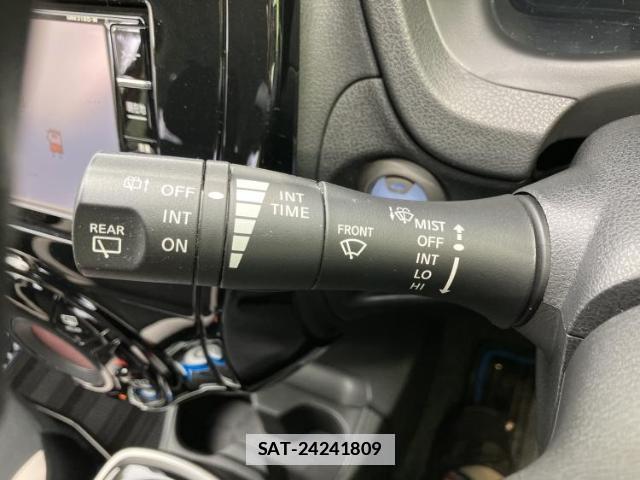Nissan NOTE 2019-04 7917200-16