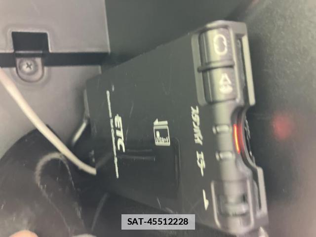 Nissan NOTE 2016-01 7917213-17