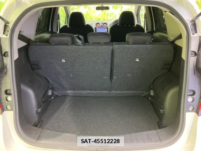 Nissan NOTE 2016-01 7917213-7