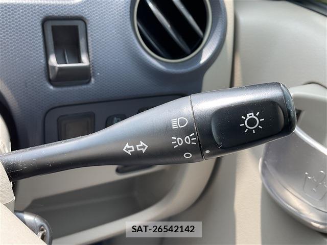 Nissan OTTI 2013-03 7915590-10