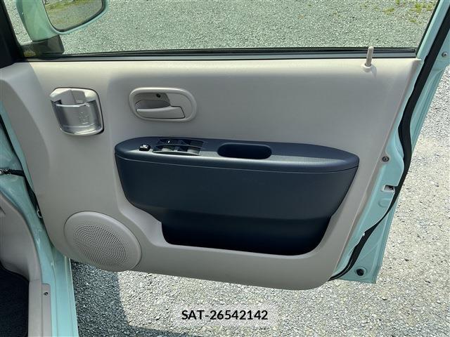 Nissan OTTI 2013-03 7915590-6