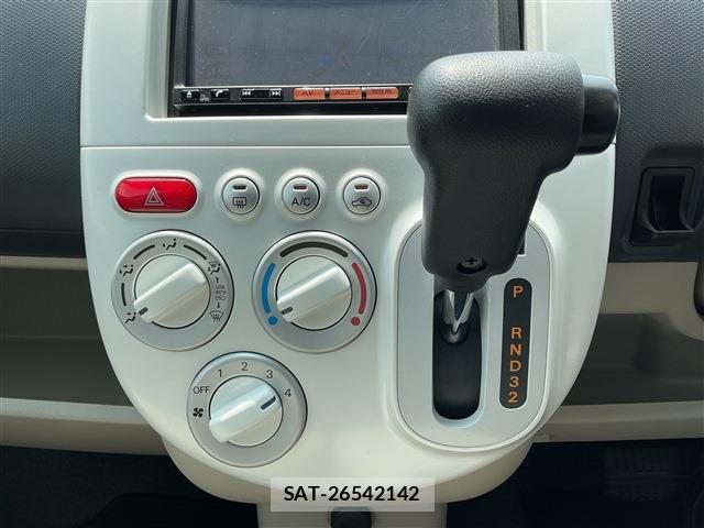 Nissan OTTI 2013-03 7915590-7