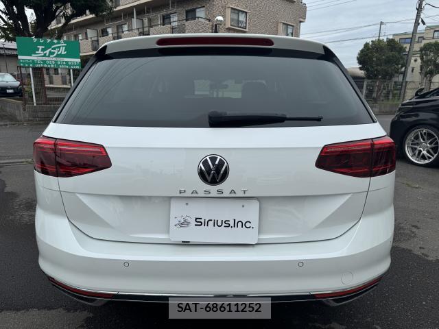 VolksWagen PASSAT VARIANT 2022-05 7914057-1