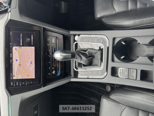 VolksWagen PASSAT VARIANT 2022-05 7914057-15