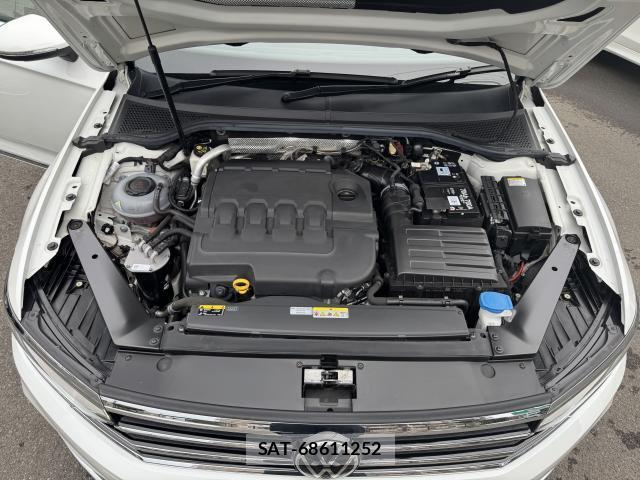VolksWagen PASSAT VARIANT 2022-05 7914057-7