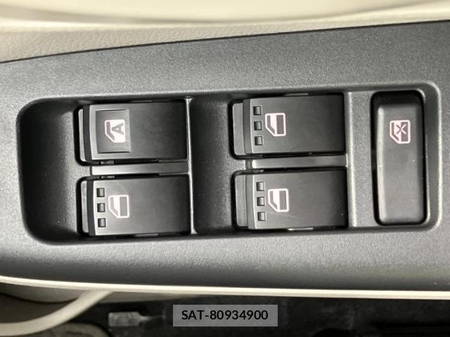 Toyota PASSO 2021-05 7917214-17