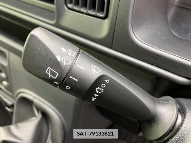 Toyota PIXIS VAN 2020-02 7916959-12