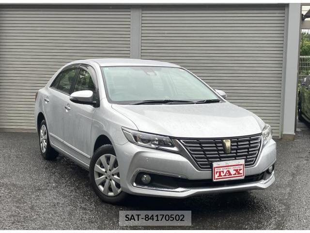 Toyota PREMIO 2018-03 7915349-15