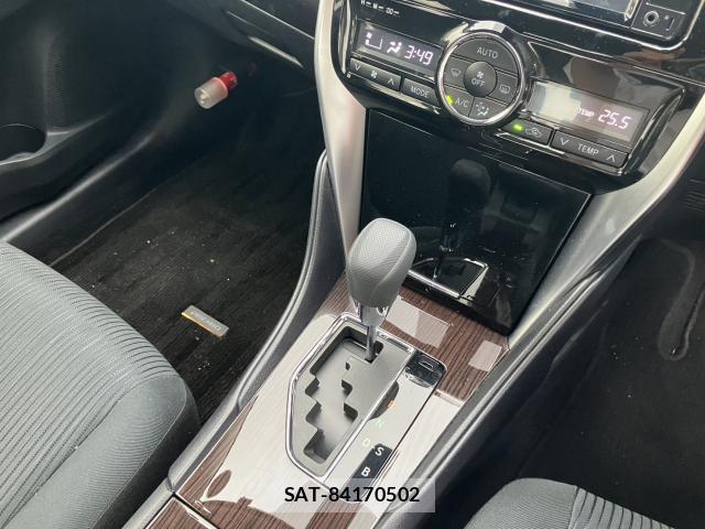 Toyota PREMIO 2018-03 7915349-8