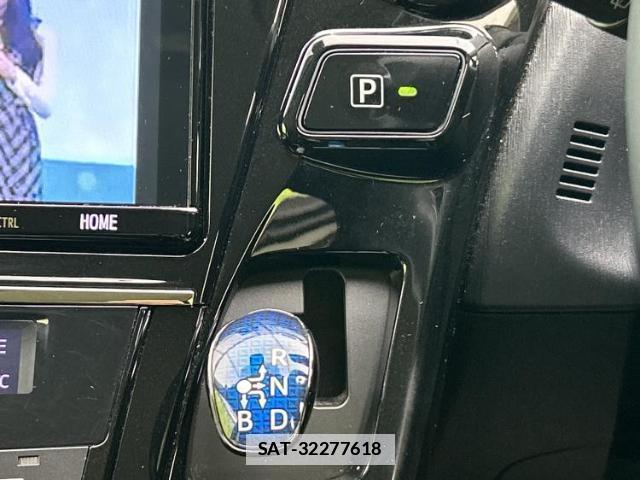 Toyota PRIUS ALPHA 2019-03 7916920-17