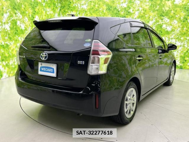 Toyota PRIUS ALPHA 2019-03 7916920-2