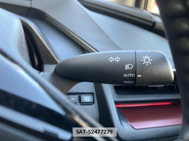 Toyota PRIUS 2025-04 7913382-15