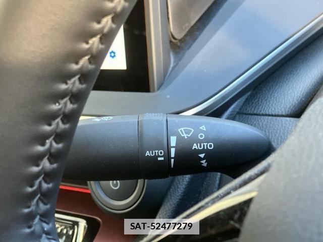Toyota PRIUS 2025-04 7913382-16