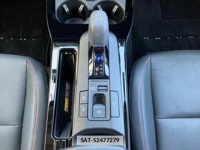 Toyota PRIUS 2025-04 7913382-17