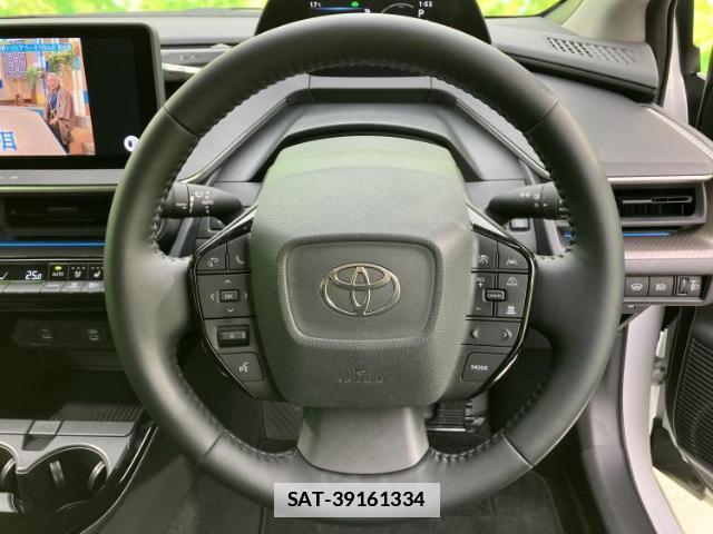 Toyota PRIUS 2024-04 7913491-13
