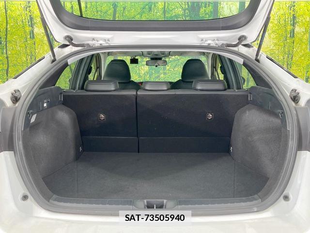Toyota PRIUS 2022-07 7913779-9