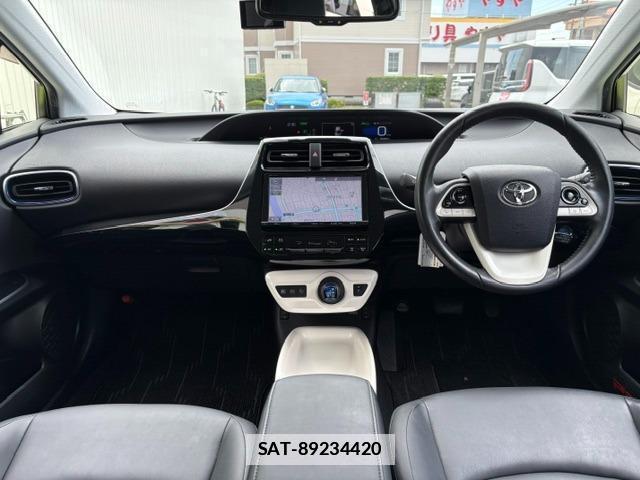 Toyota PRIUS 2017-10 7914544-1