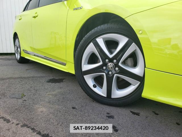 Toyota PRIUS 2017-10 7914544-9