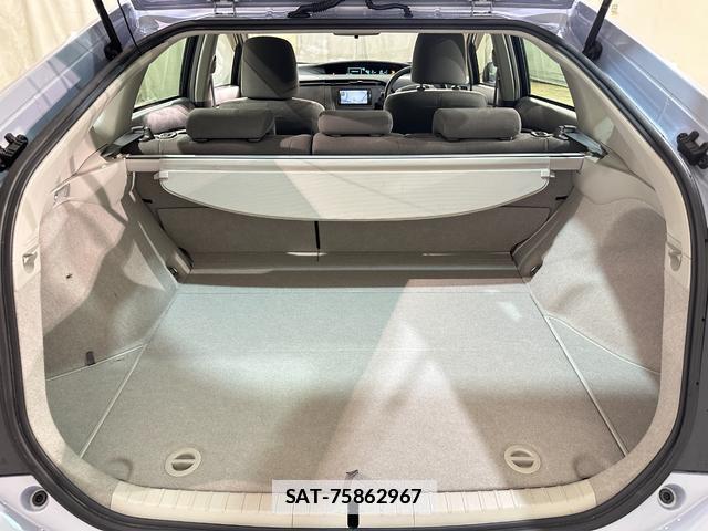 Toyota PRIUS 2010-03 7914572-17