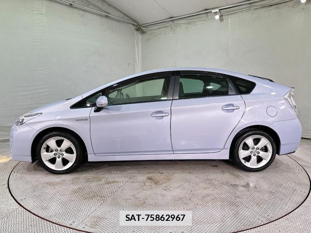 Toyota PRIUS 2010-03 7914572-19