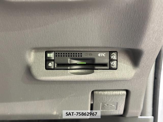 Toyota PRIUS 2010-03 7914572-3