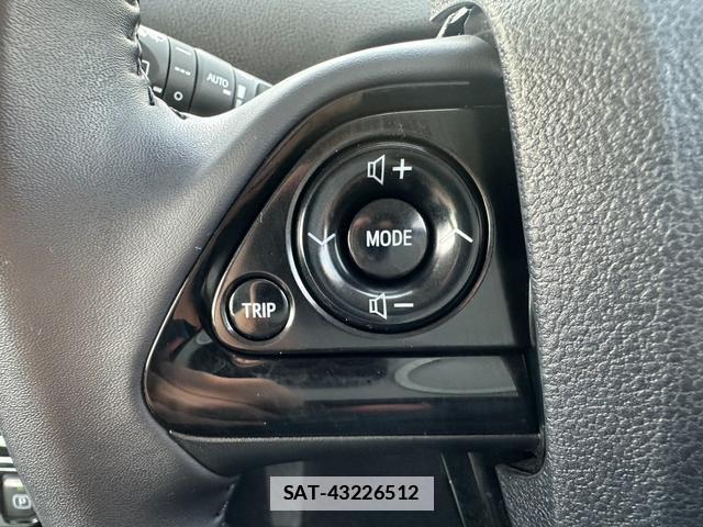 Toyota PRIUS 2019-03 7915166-10