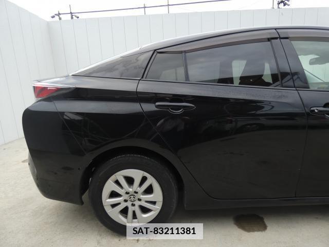 Toyota PRIUS 2018 7915285-13